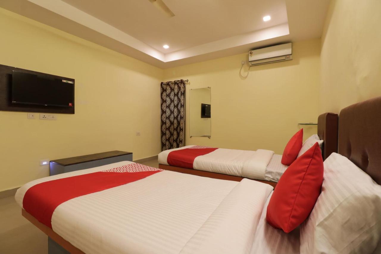 Oyo 29259 Hotel Rama Royal เนลลอร์ ภายนอก รูปภาพ