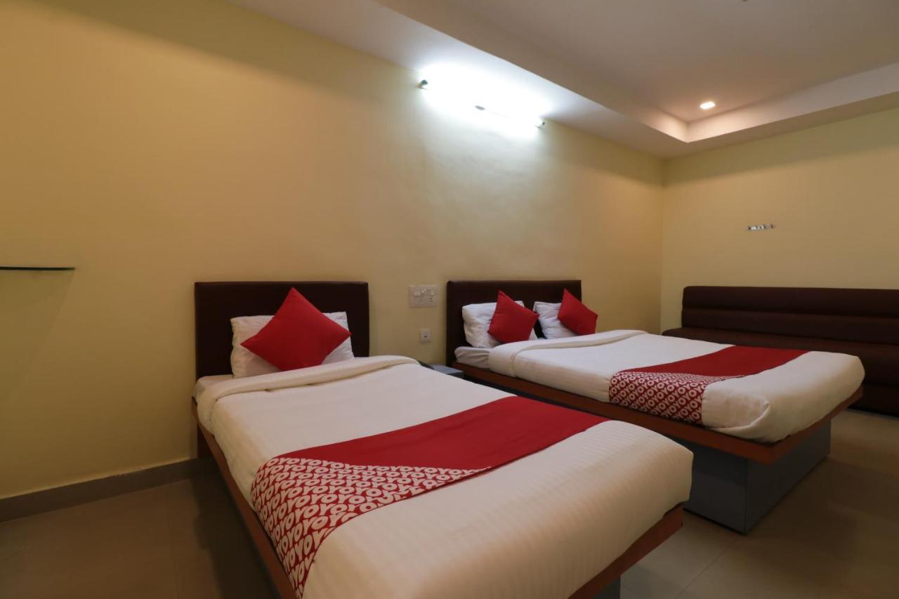 Oyo 29259 Hotel Rama Royal เนลลอร์ ภายนอก รูปภาพ